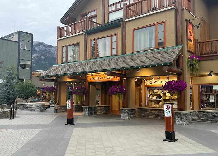 Brewster Mountain Lodge